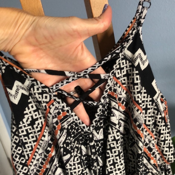 ANGIE Geometric Boho Jumpsuit Romper *Flaw* - Picture 9 of 14